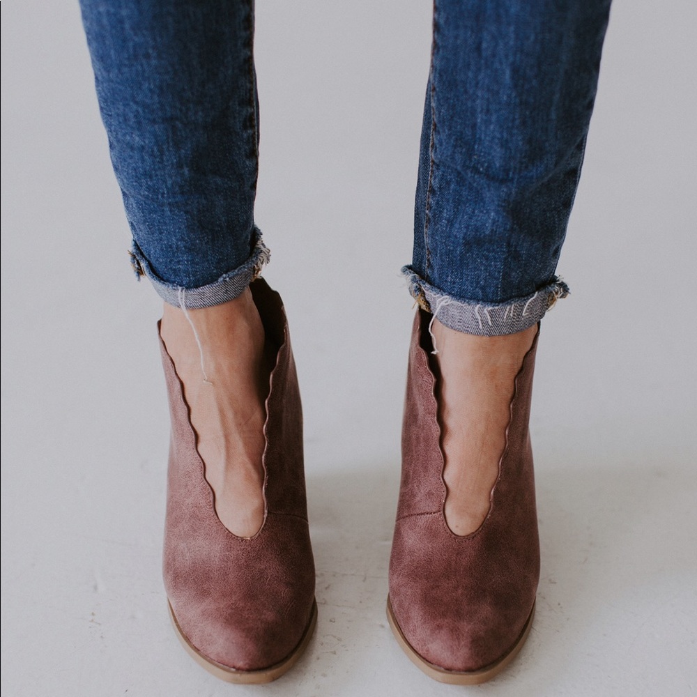 Rose Distressed Bootie - Picture 3 of 5